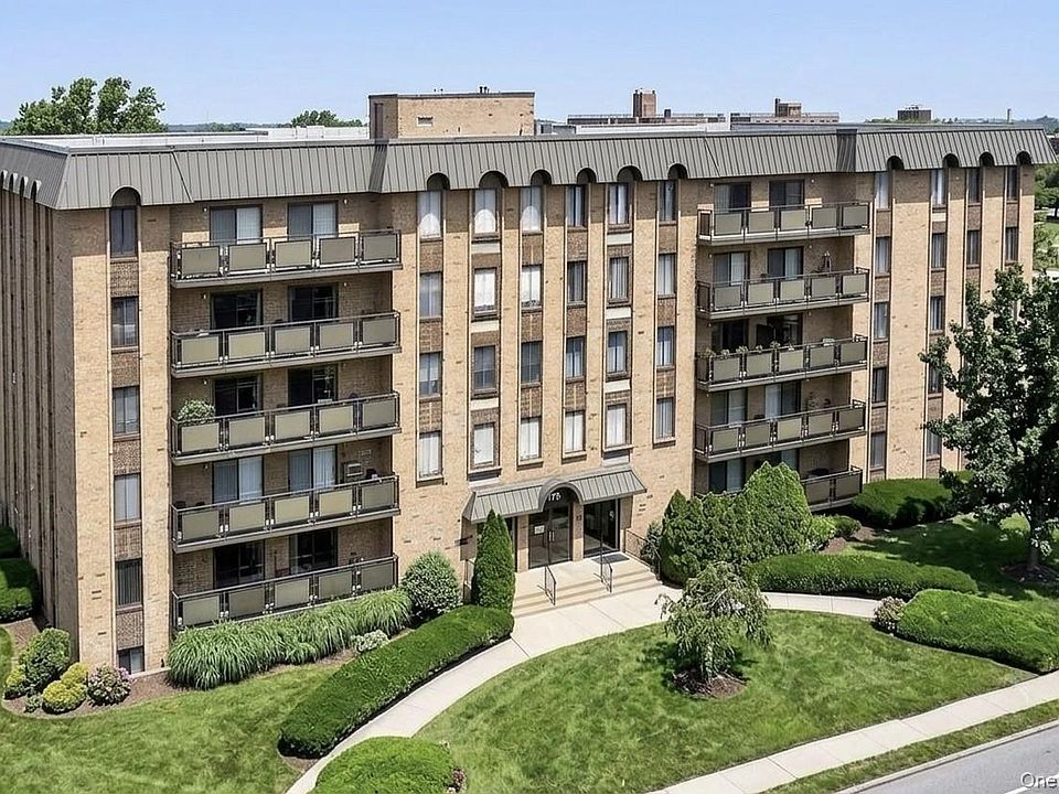 1st image of 175 Maple Avenue #4D
