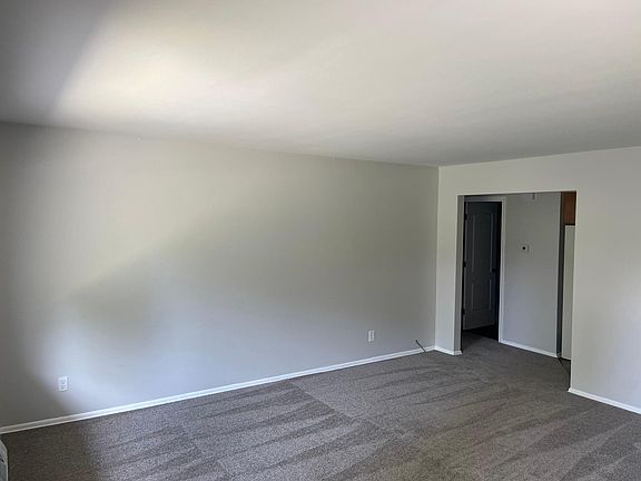 4th image of 2212 Denver Dr