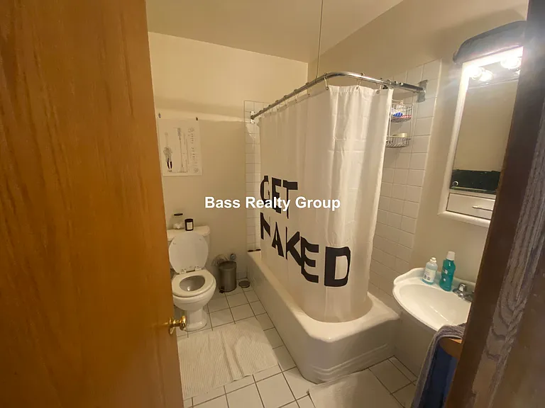 4806 N Kedzie Ave #107 — Photo 6