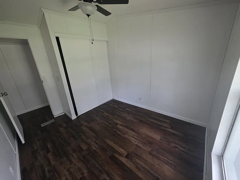 2120 South Fwy #105 — Photo 11