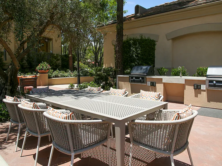 Newport Ridge Apartment Homes — Photo 18