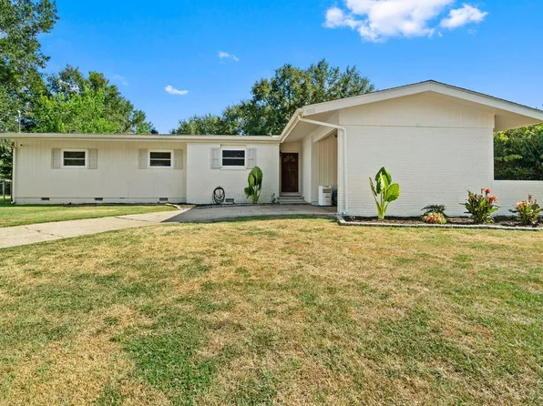 3010 Prince George Rd, Hattiesburg, MS 39402