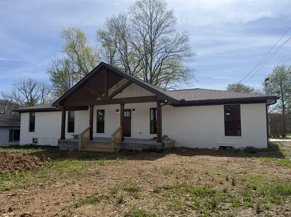 104 Division St, Normandy, TN 37360