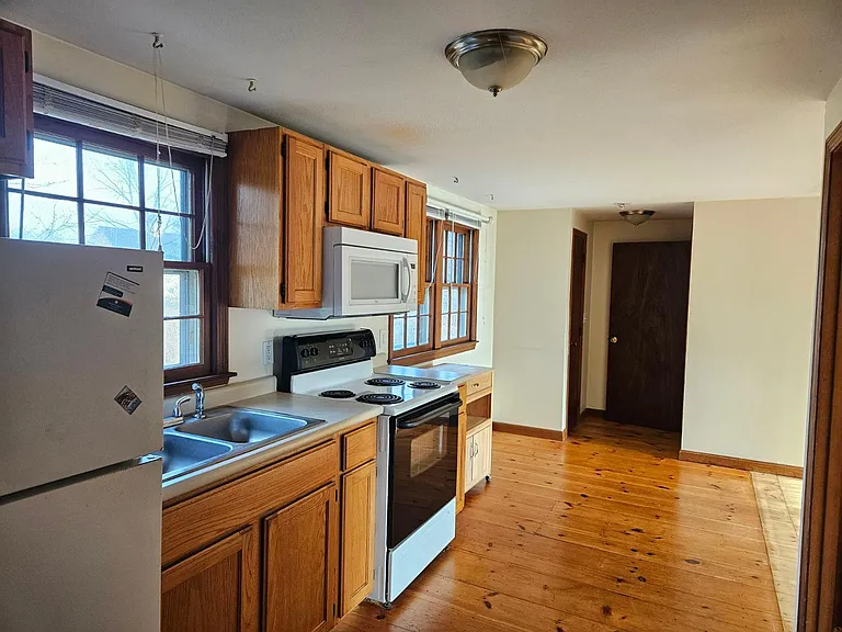 21 Dow Ln #21A — Photo 3