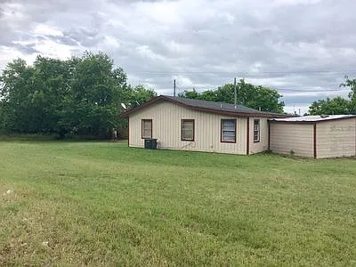 3 bed, 1250 sqft, $2,800 — Photo 4