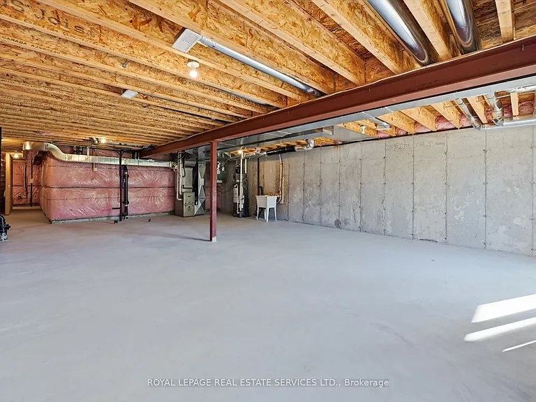 74 Valley Trail Pl — Photo 36