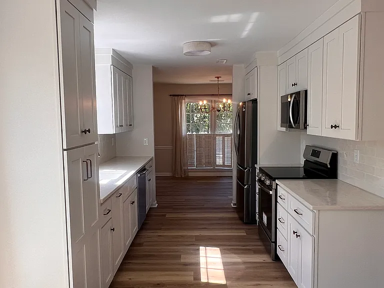 1144 Shady Grv — Photo 14