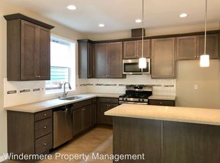 11150 NE Hawkeye Pl, Kingston, WA 98346