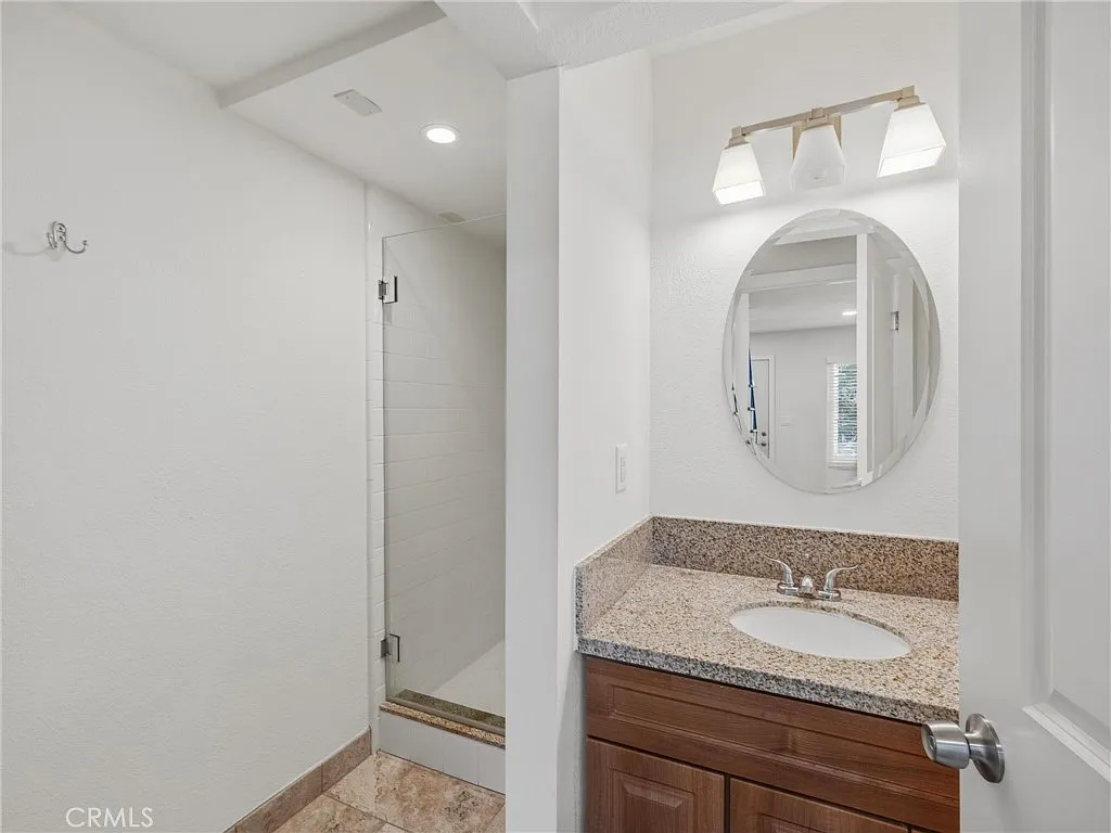 2 bed, 1000 sqft, $2,900 — Photo 4
