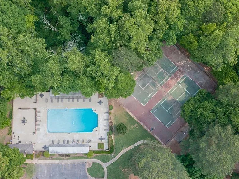 3095 Colonial Way #K — Photo 12