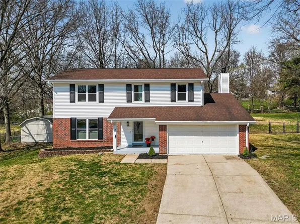 3 Westford Ct, Saint Charles, MO 63304