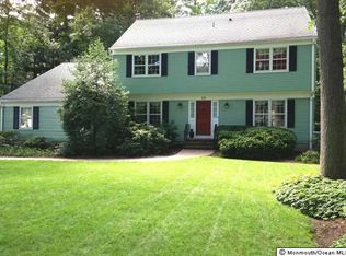 28 Oak St, Lincroft, NJ 07738