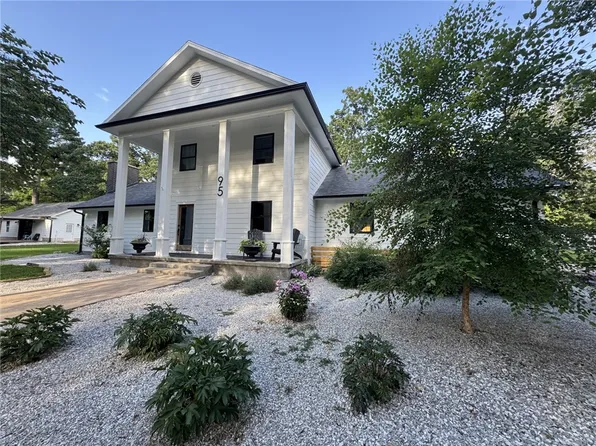 95 Kemper Pl, Rogers, AR 72756