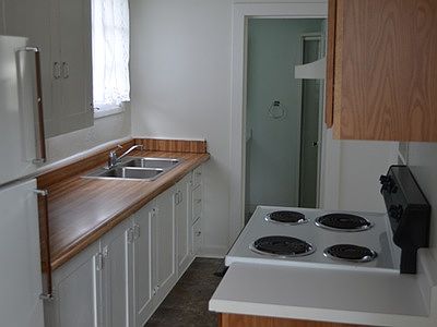 2nd image of 1532 Marguerite Ave
