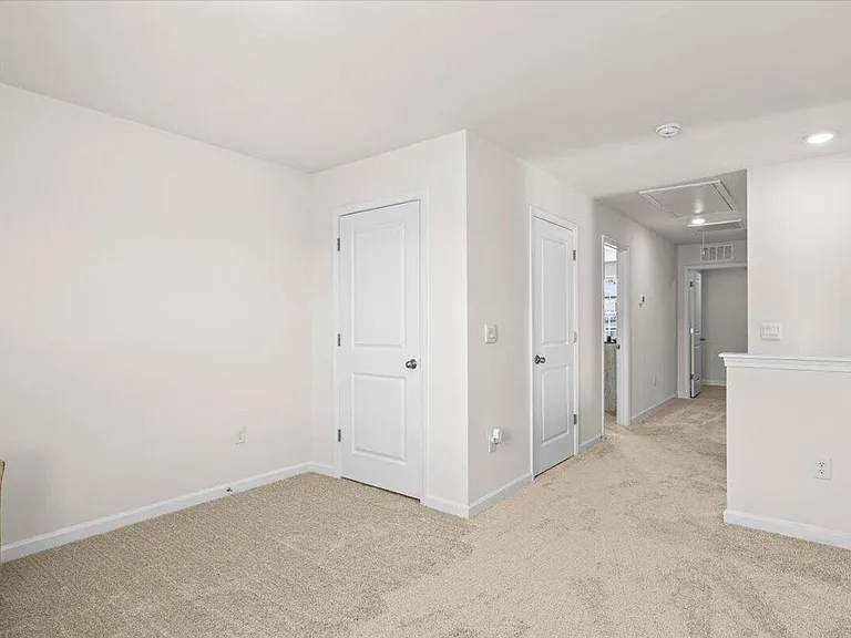 97 Long Meadow Ln — Photo 32