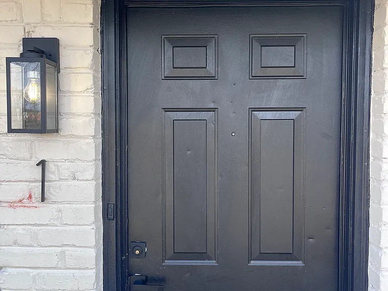 Fisher St Apartments — Photo 38