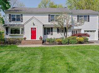 6 Homestead Rd, Edison, NJ 08820