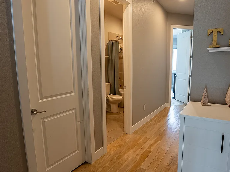 3140 W 20th Ave — Photo 12