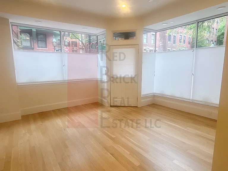 15 Revere St #2B — Photo 2