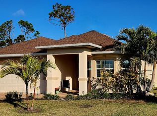 184 Albatross Rd, Rotonda West, FL 33947