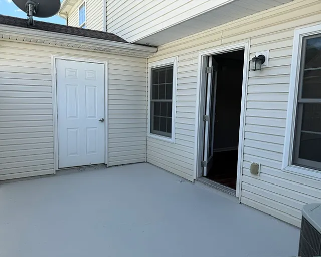1026 Wolves Den Pl — Photo 18