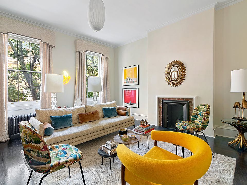 1st image of 29 Bethune St #2