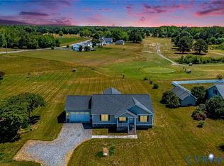 1013 Ridge Rd, Callao, VA 22435