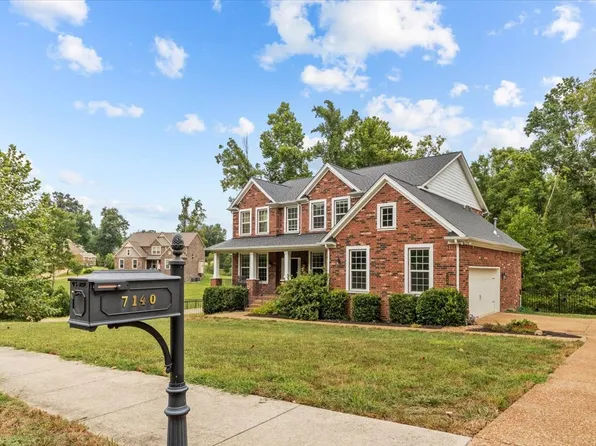 7140 Triple Crown Ln, Fairview, TN 37062