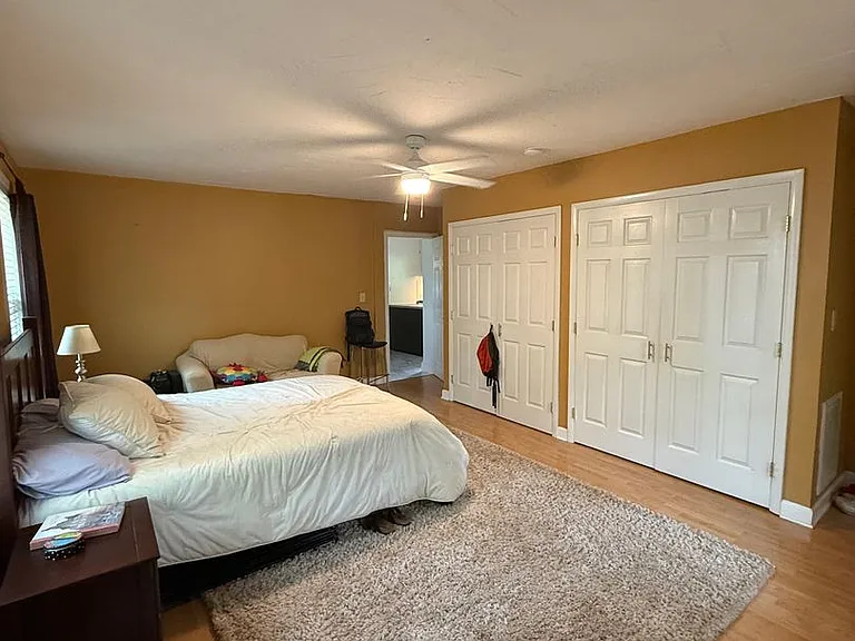 406 Pearl St — Photo 15