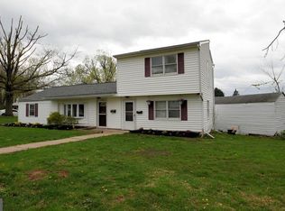 624 Erlen Rd, Plymouth Meeting, PA 19462