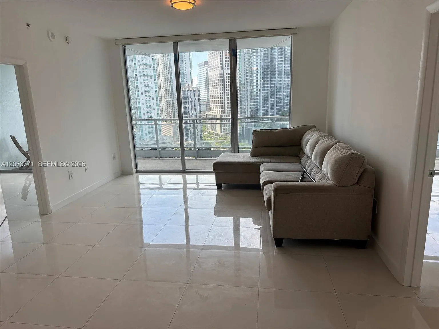 Ivy Condo — Photo 4