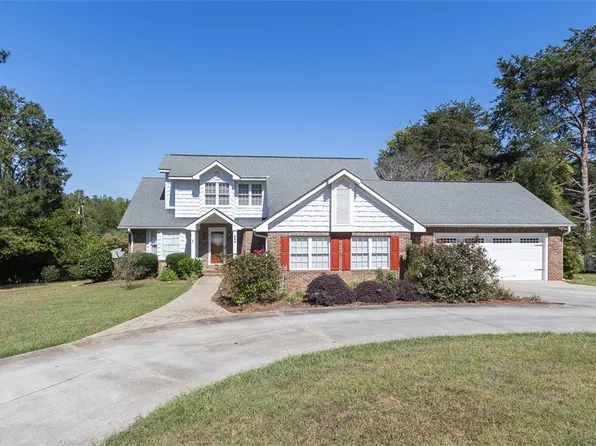 204 Oakwood Estates Dr, Anderson, SC 29621