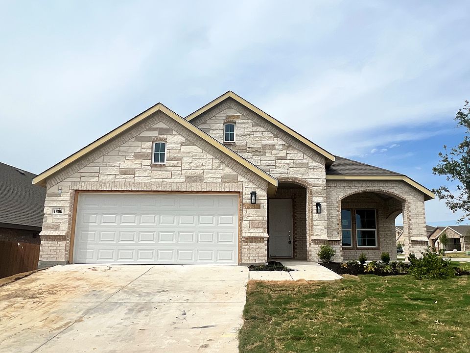 2nd image of 1800 Barberry Way