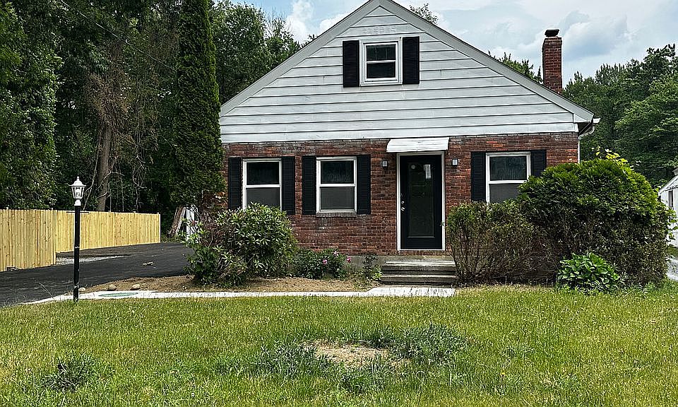 1st image of 329 N Greenbush Rd