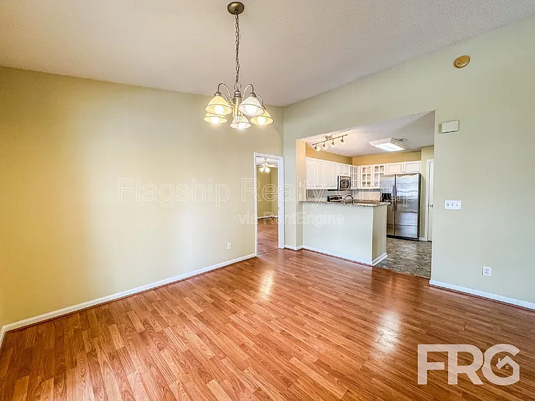 3306 Mulberry Ln #E — Photo 13