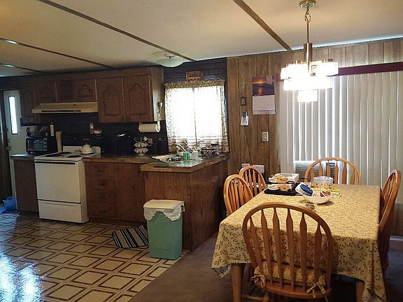 5th image of 330 Banyan Ln