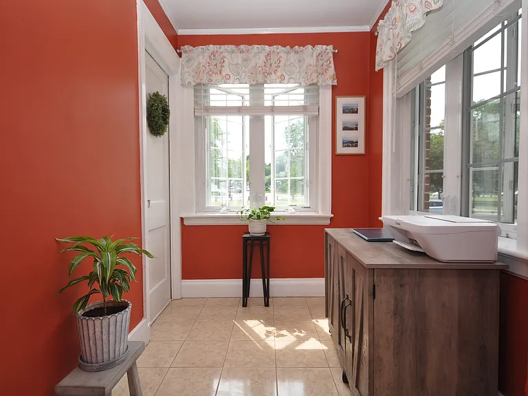 298 Main St #12 — Photo 7