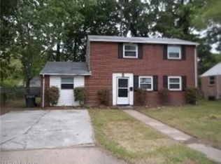 1425 Seward Dr, Hampton, VA 23663