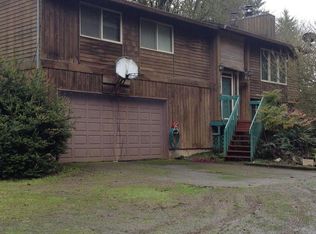 70418 Forest Park Rd, Rainier, OR 97048