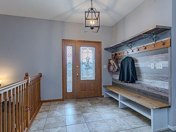 3rd image of 6609 CARIBOU LANE