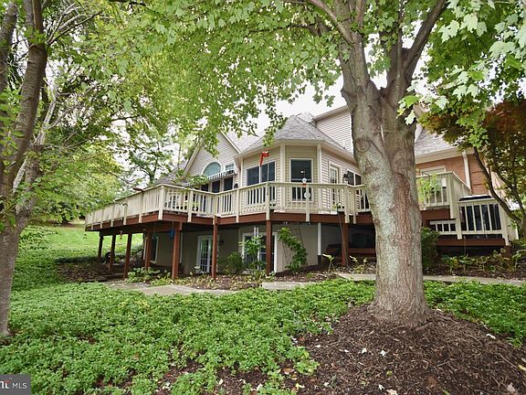 4th image of 7510 Foxview Dr