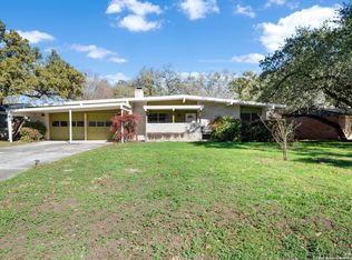 138 Oaklane Dr, Universal City, TX 78148