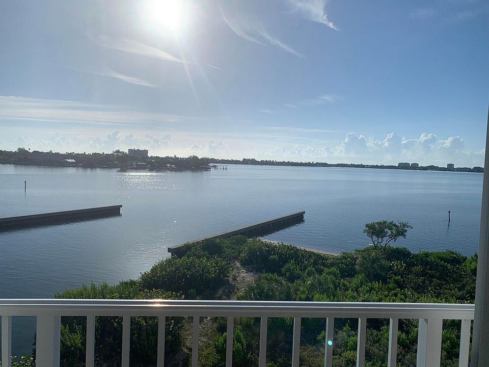 1st image of 20 Harbour Isle Drive W #Ph01