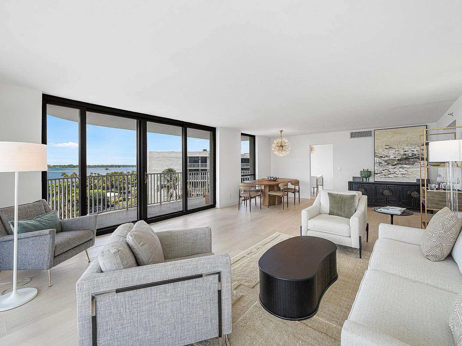 2 bed, 2.0 bath, 1740 sqft, $10,000 — Photo 3