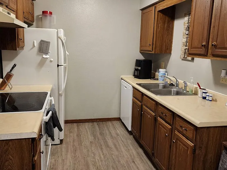 2045 Holiday Rd — Photo 4