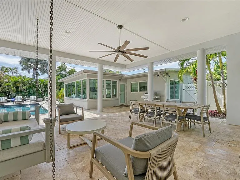 425 McKinley Dr — Photo 52
