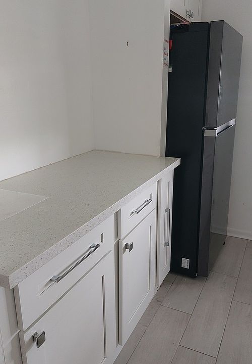 1st image of 450 Bluebird Ln #450