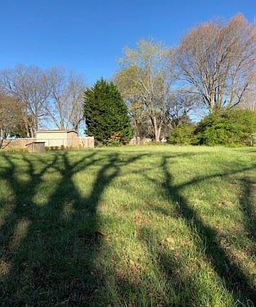 2nd image of 38 Cherry Ln