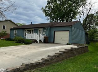 1847 Benjamin St, Carroll, IA 51401