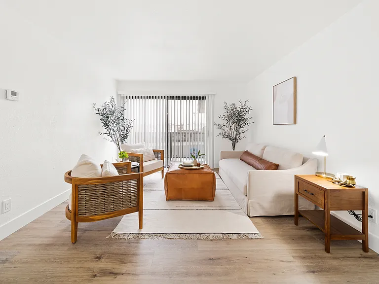 1515 Rosecrans Ave — Photo 10